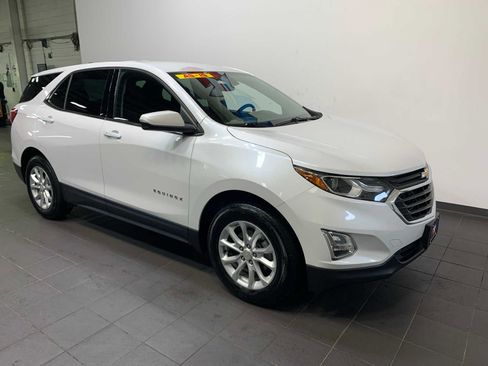 Used 2019 Chevrolet Equinox LT image 2
