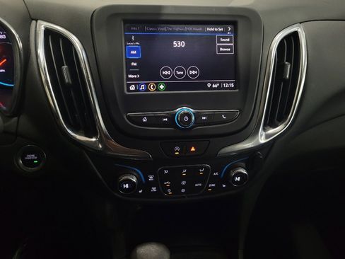 Used 2022 Chevrolet Equinox LT image 25