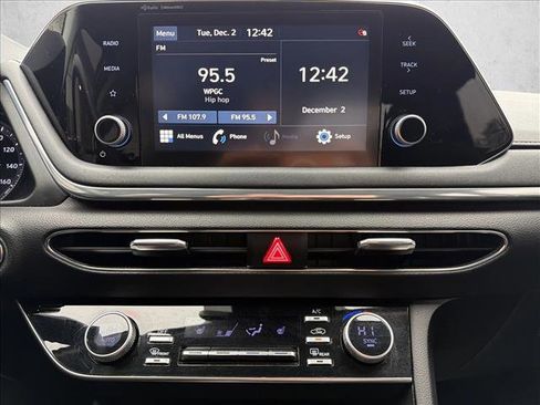 Used 2020 Hyundai Sonata SEL w/ Cargo Package image 18