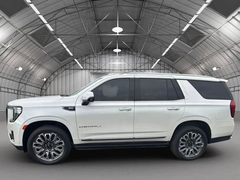 Used 2023 GMC Yukon Denali Ultimate image 2
