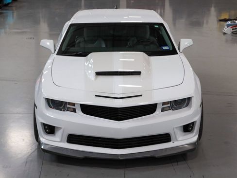 Used 2010 Chevrolet Camaro SS w/ RS Package image 2