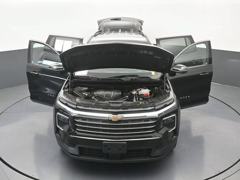 Used 2024 Chevrolet Traverse LT FWD image 76