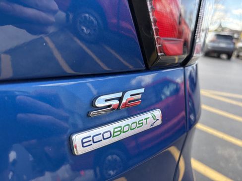 Used 2018 Ford Escape SE image 7