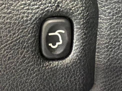 Used 2017 Jeep Grand Cherokee Limited AWD/4WD image 21