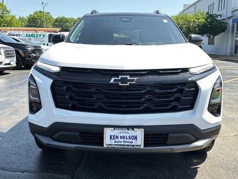 New 2026 Chevrolet Equinox LT w/ Convenience Package II AWD/4WD image 2