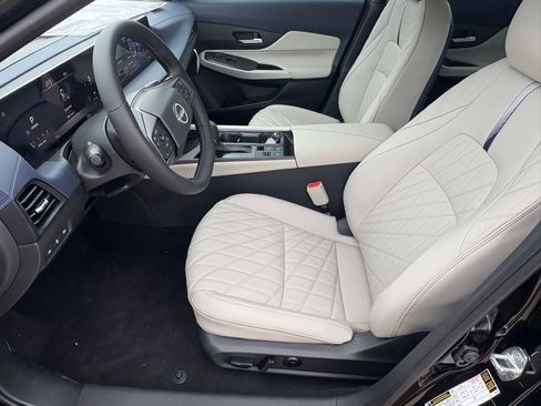 New 2026 Nissan Sentra SL w/ Floor Mat Package FWD image 18
