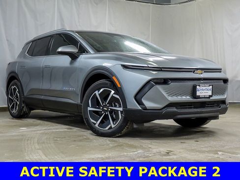 New 2026 Chevrolet Equinox EV LT image 2