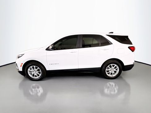 Used 2024 Chevrolet Equinox LS w/ LS Convenience Package FWD image 6