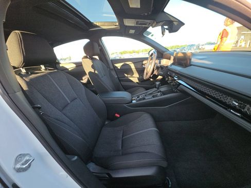Used 2023 Honda Accord Sport image 11