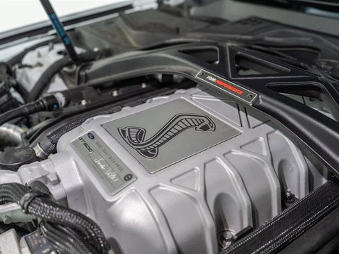 Used 2022 Ford Mustang Shelby GT500 w/ Carbon Fiber Track Pack image 72