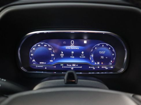 Used 2023 Chevrolet Tahoe High Country w/ Advanced Technology Package image 36