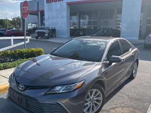Used 2023 Toyota Camry LE FWD image 1