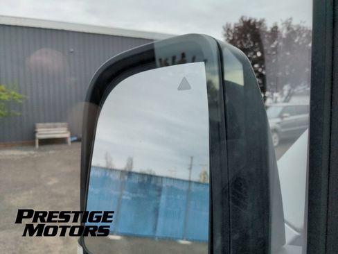 Used 2022 Mercedes-Benz Sprinter 2500 w/ Parking Package image 15