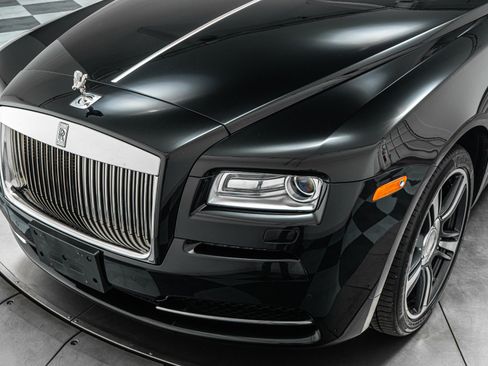 Used 2015 Rolls-Royce Wraith image 33