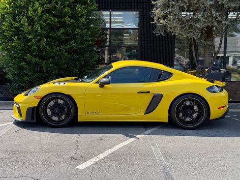 Used 2025 Porsche 718 Cayman GT4 RS w/ Weissach Package RWD image 9