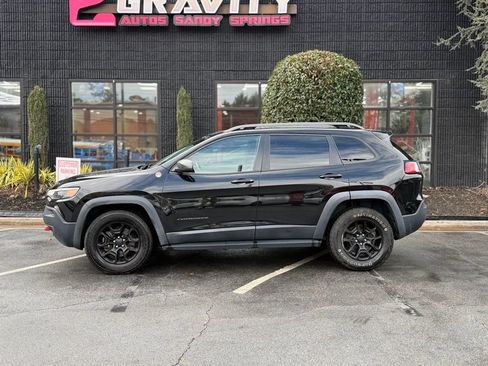 Used 2019 Jeep Cherokee Trailhawk image 9
