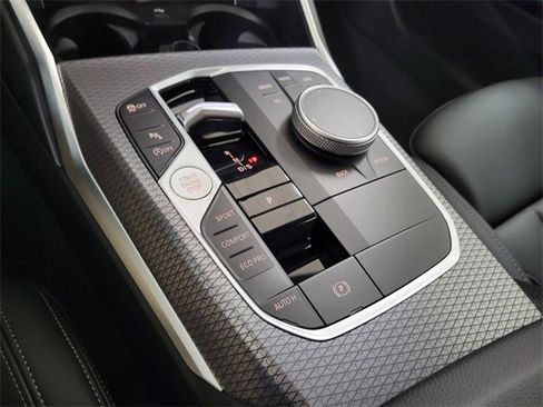 New 2025 BMW 330i Sedan w/ M Sport Package image 12