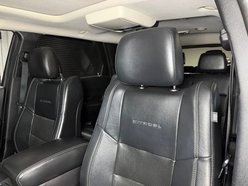 Used 2013 Dodge Durango Citadel w/ Technology Group RWD image 32