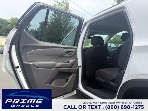 Used 2018 Chevrolet Traverse LT AWD/4WD image 11