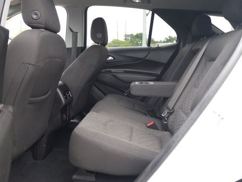 Used 2021 Chevrolet Equinox LT w/ LPO, Cargo Package AWD/4WD image 22