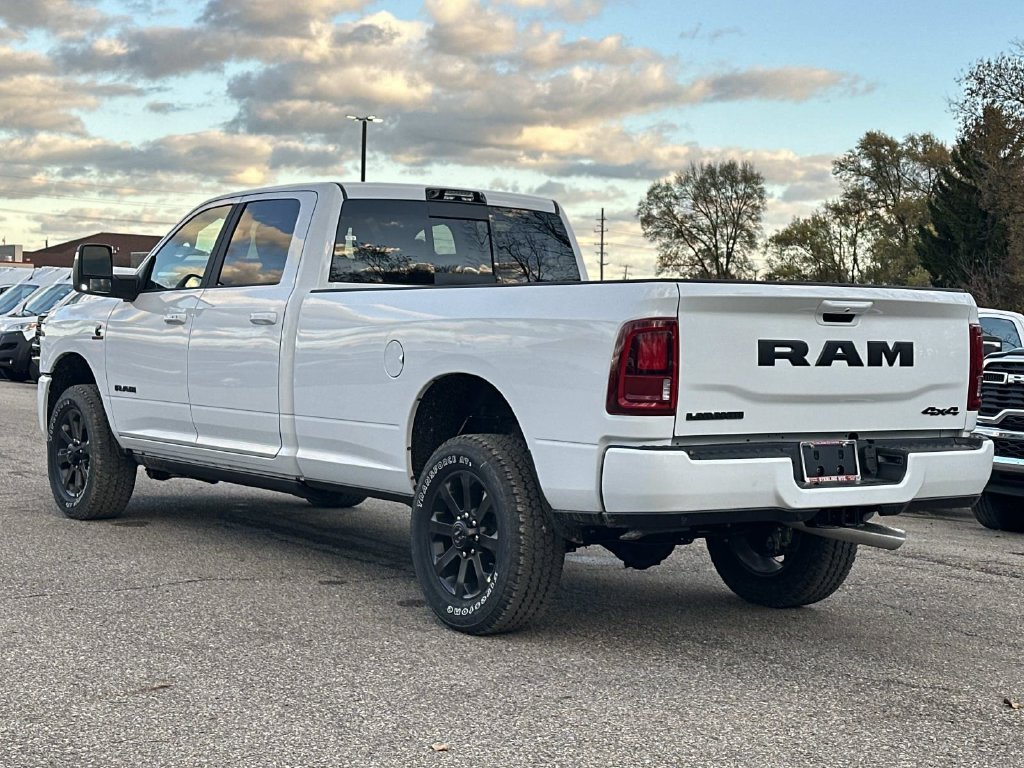 New 2026 RAM 2500 Laramie AWD/4WD image 4