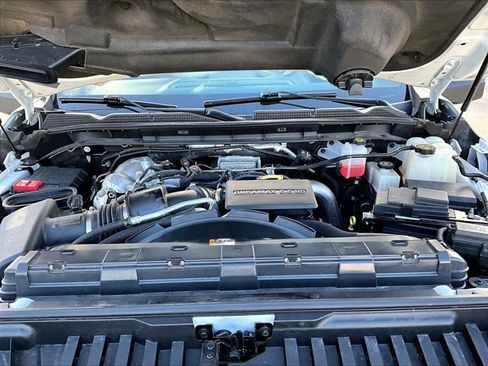 Used 2023 GMC Sierra 2500 AT4 w/ AT4 Premium Plus Package image 11