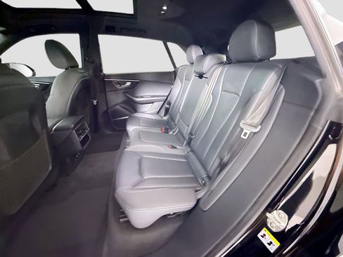 Used 2021 Audi Q8 Prestige w/ Prestige Package AWD/4WD image 21