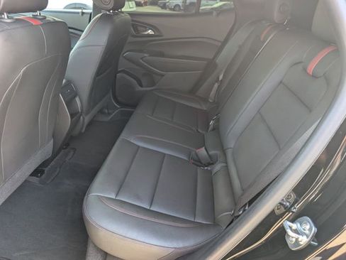Used 2025 Chevrolet Trax RS w/ Sunroof Package FWD image 26