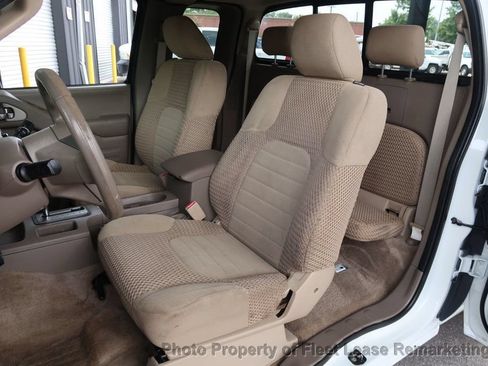 Used 2016 Nissan Frontier SV RWD image 11