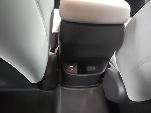 Certified 2022 Hyundai Kona Limited AWD/4WD image 27