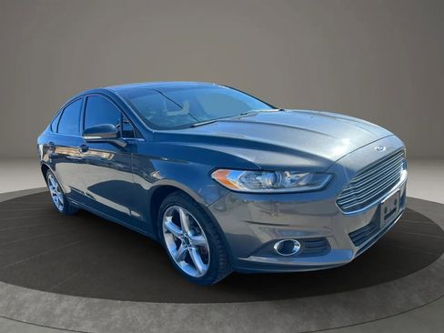 Used 2015 Ford Fusion SE w/ Equipment Group 201A AWD/4WD image 3