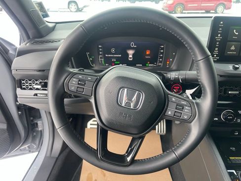 Used 2025 Honda Accord Sport image 14