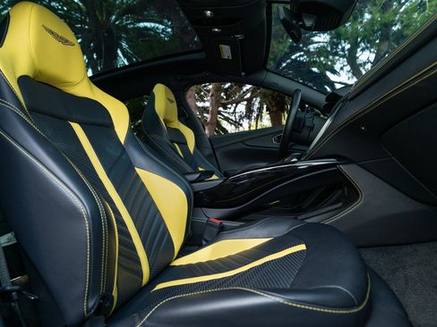 Used 2023 Aston Martin DBX 707 image 21