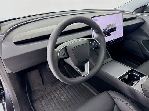 Used 2025 Tesla Model 3 Long Range image 4
