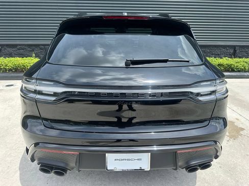 Certified 2023 Porsche Macan AWD/4WD image 13