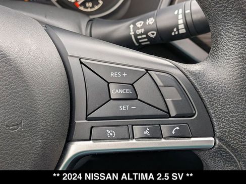 Used 2024 Nissan Altima 2.5 SV FWD image 7