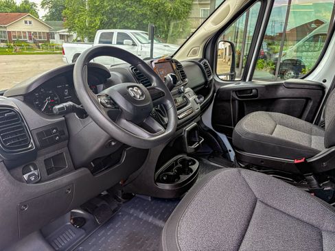 Used 2023 RAM ProMaster 2500 FWD image 21