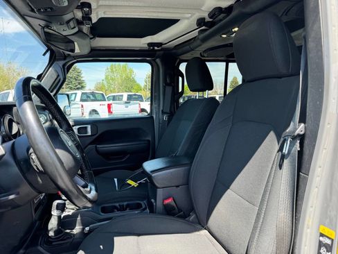 Used 2020 Jeep Wrangler Unlimited Sport AWD/4WD image 10