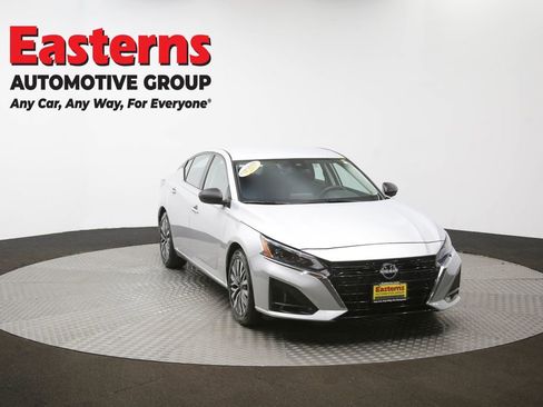 Used 2024 Nissan Altima 2.5 SV image 50