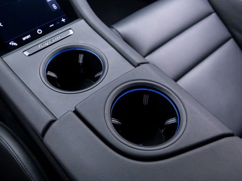 Certified 2024 Porsche Taycan image 27