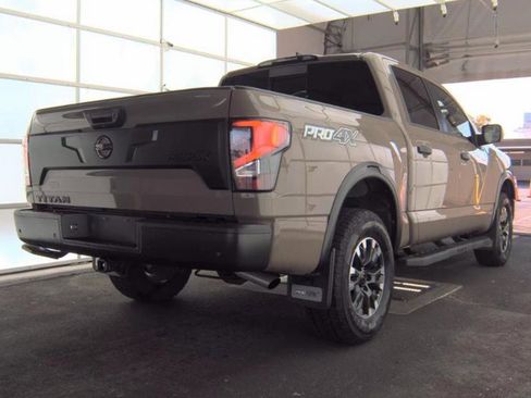 Used 2024 Nissan Titan PRO-4X w/ Pro-4x Convenience Package image 8
