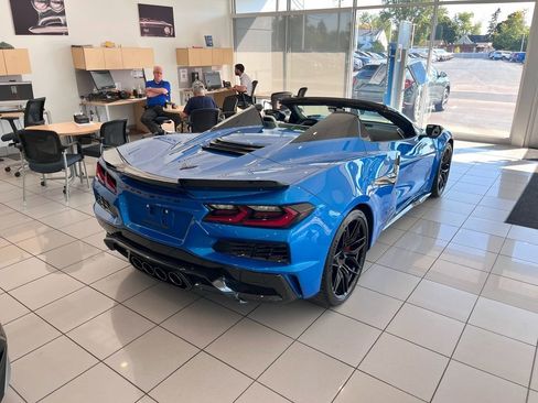 Used 2024 Chevrolet Corvette Z06 w/ Battery Protection Package image 9