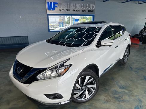 Used 2017 Nissan Murano Platinum image 2