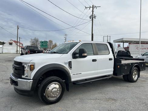 Used 2019 Ford F550 4x4 Crew Cab Super Duty image 2