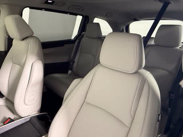 New 2027 Honda Odyssey EX-L image 32
