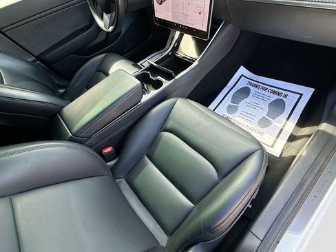 Used 2019 Tesla Model 3 Standard Range RWD image 30
