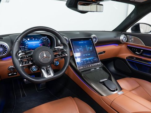 Certified 2022 Mercedes-Benz SL 55 AMG 4MATIC image 16
