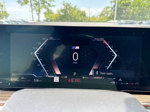 Certified 2024 BMW X7 xDrive40i w/ M Sport Package AWD/4WD image 15