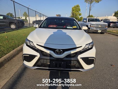 Used 2022 Toyota Camry XSE FWD image 2