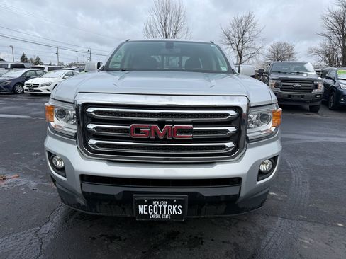 Used 2017 GMC Canyon SLE w/ SLE Convenience Package image 2